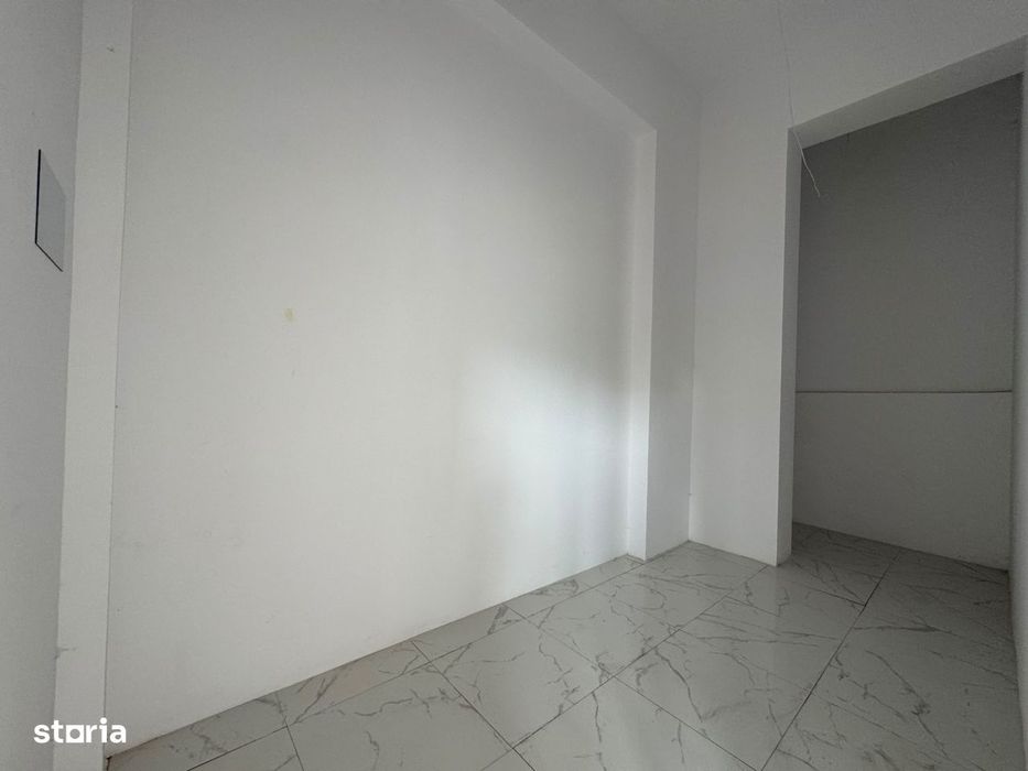 Inchiriere Spatiu Comercial Vitrat, 52 mp Pacurari -Primaria Centru Pa