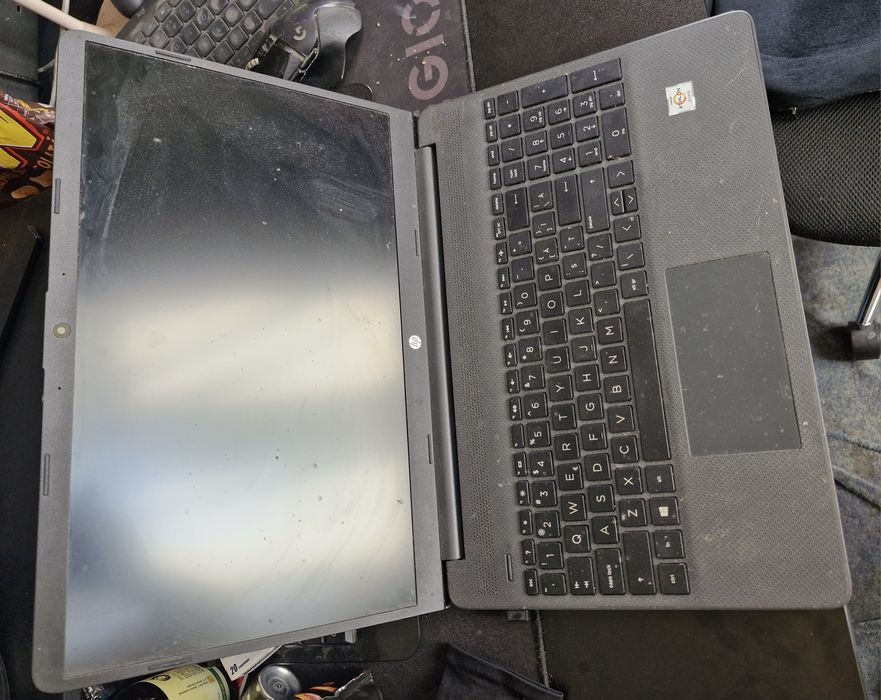 HP din 2021 in stare foarte buna. Pentru copii, studenti sau munca de birou