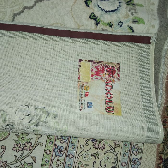 Ковер Б.у.Жағдайы жақсы..