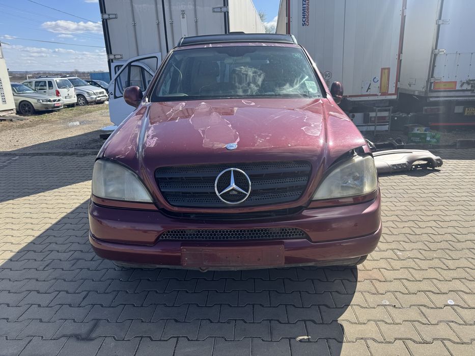 Dezmembrez Mercedes ML 270CDI W163