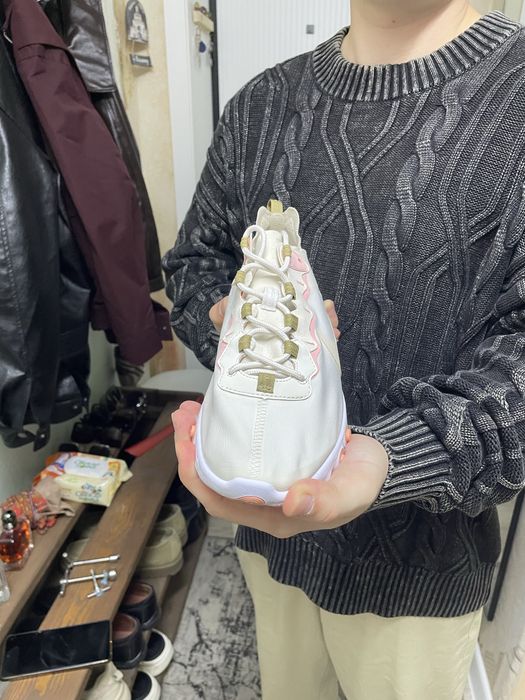 Продам кроссовки мужские Nike React оригинал