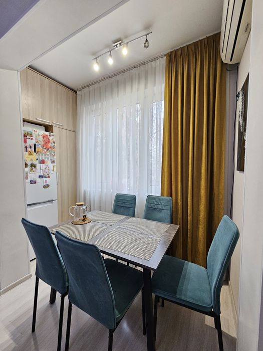 Бий буз 1 3 комнатная 2 этаж Евро срочная цена