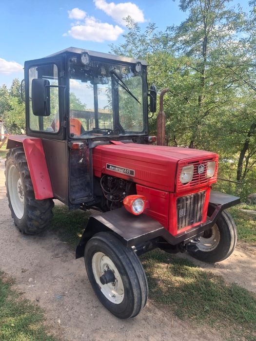 Tractor u445 romanesc