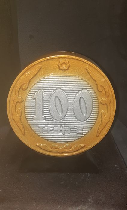 Статуэтка копилка 2025г. Из гипса.