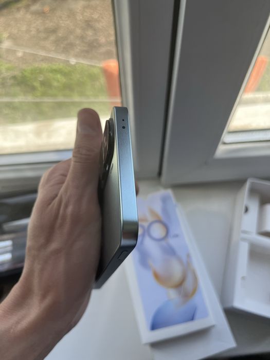 Продаю или обмен новый телефон