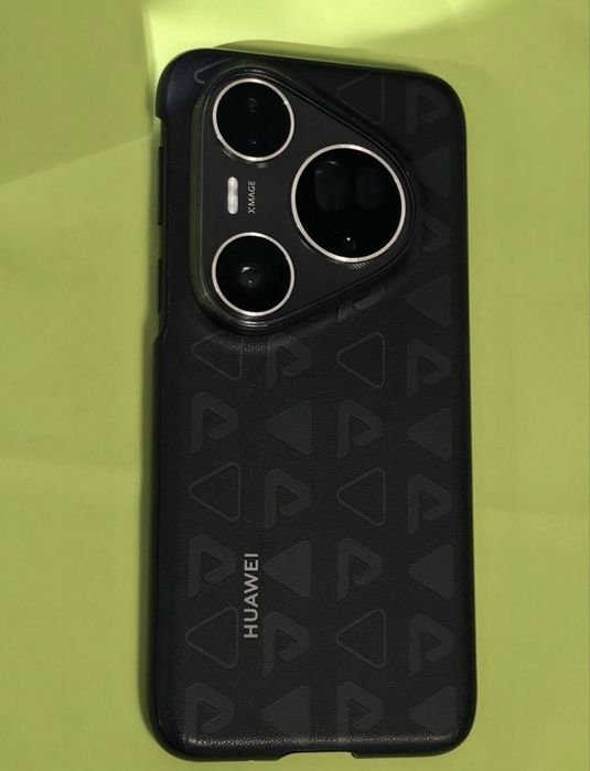 КАТО НОВ 512GB Huawei Pura 80 ULTRA Yettel Гаранция 2028 GOLDEN BLACK