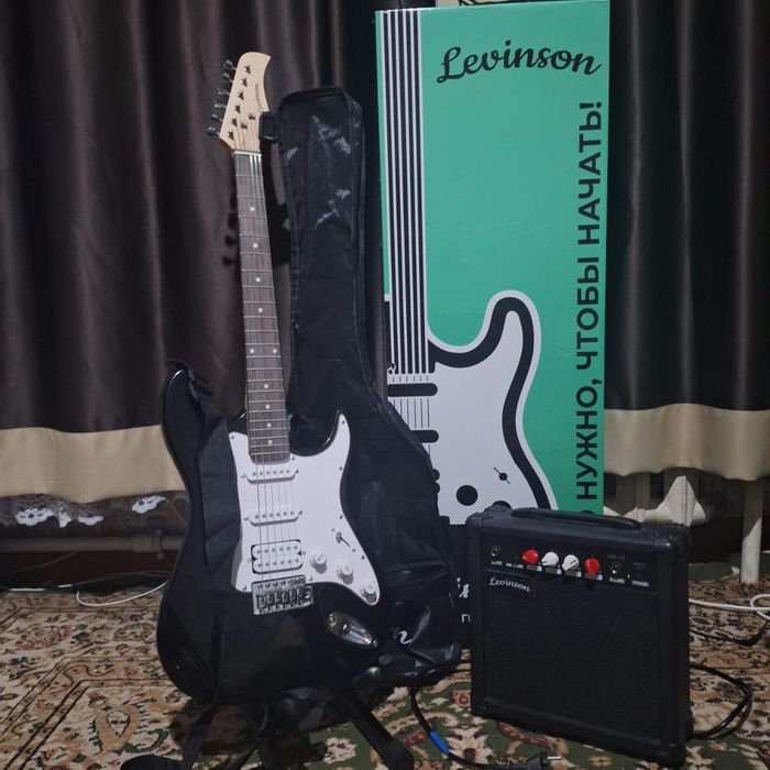 Продам электро гитару