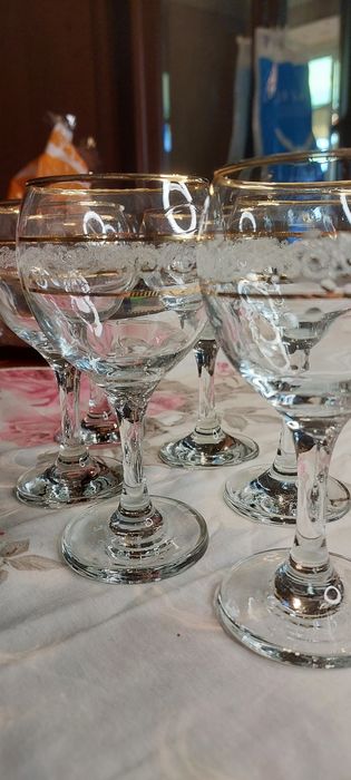 Бокалы для вина (небольшие)