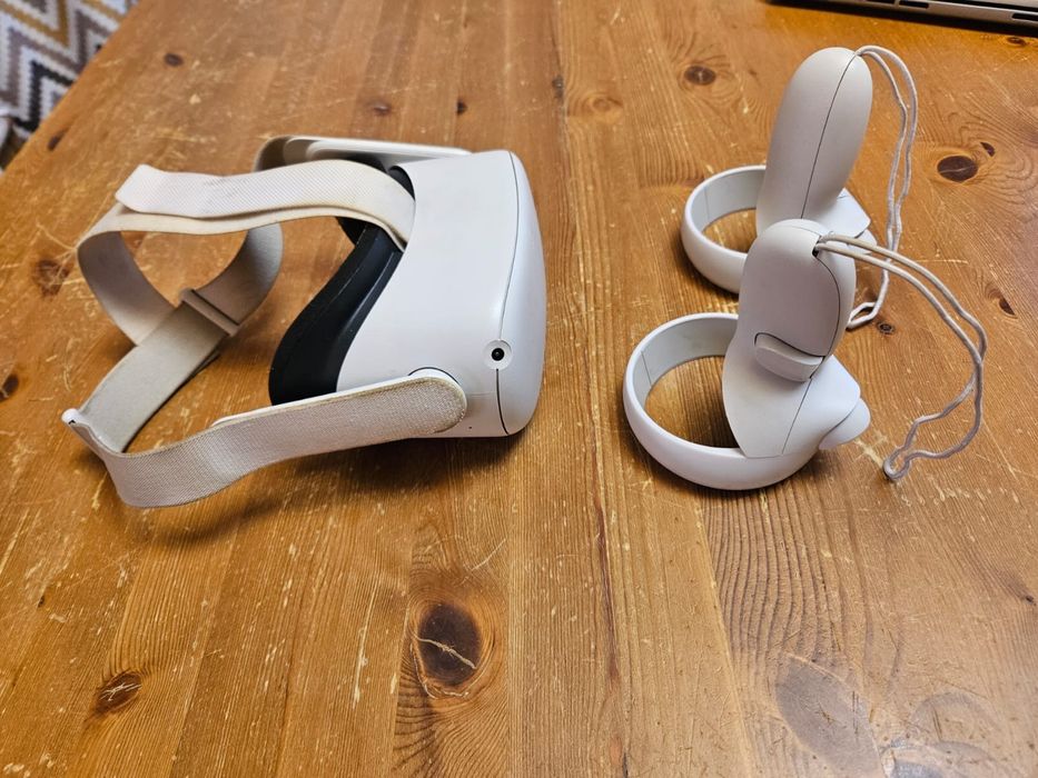 Б/у Oculus Quest 2