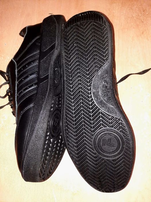 Мужские , кожаные  кросовки