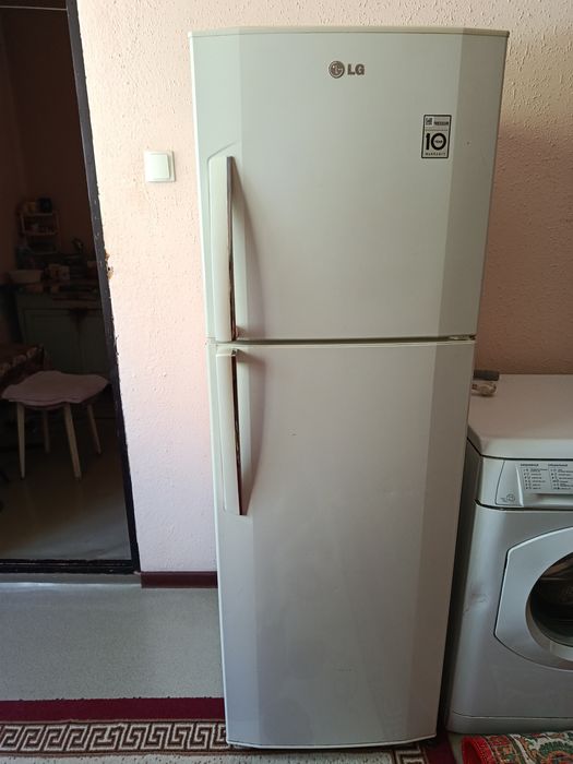 Продам холодильник LG