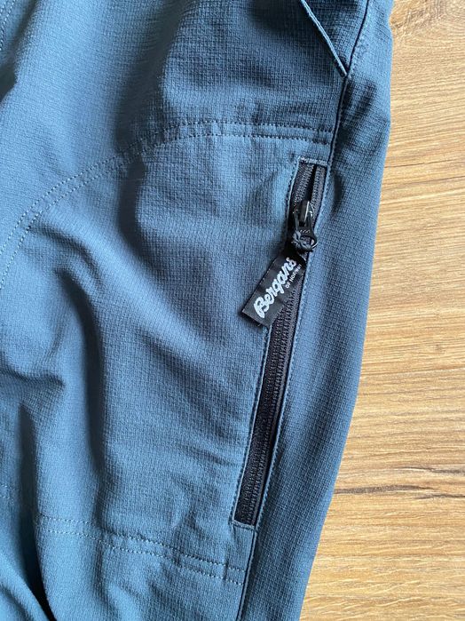 Мъжки туристически софтшел панталон Bergans of Norway