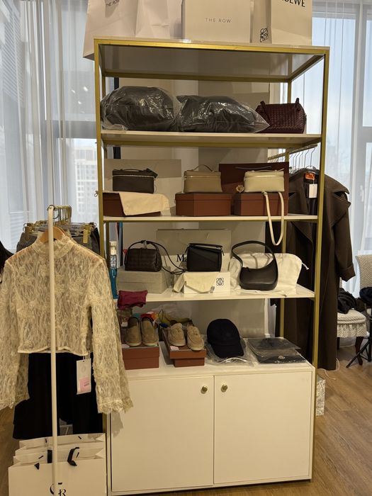 Стеллаж с полками