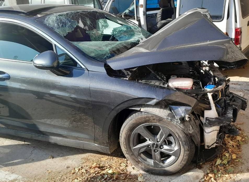 Kia k5 2023 yil. Avarenniy