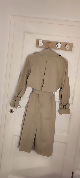 Trenci clasic Zara cu eticheta mărimea XS bej, model actual