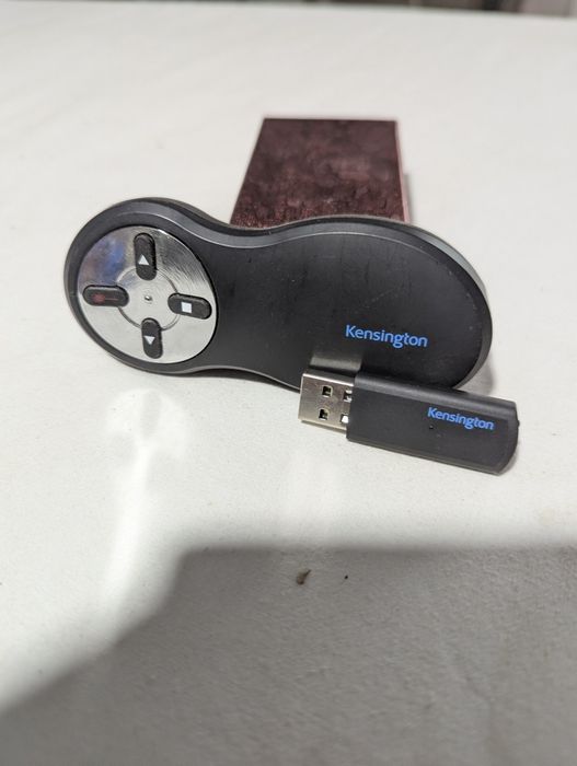 Presenter Kensington Wireless cu laser