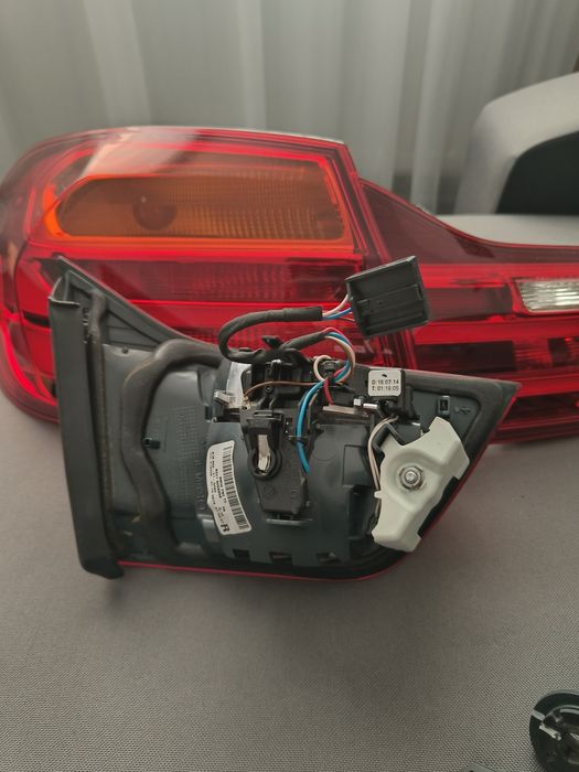 Stopuri triple BMW F32 F36 F33 F82 cu Folie Protecție