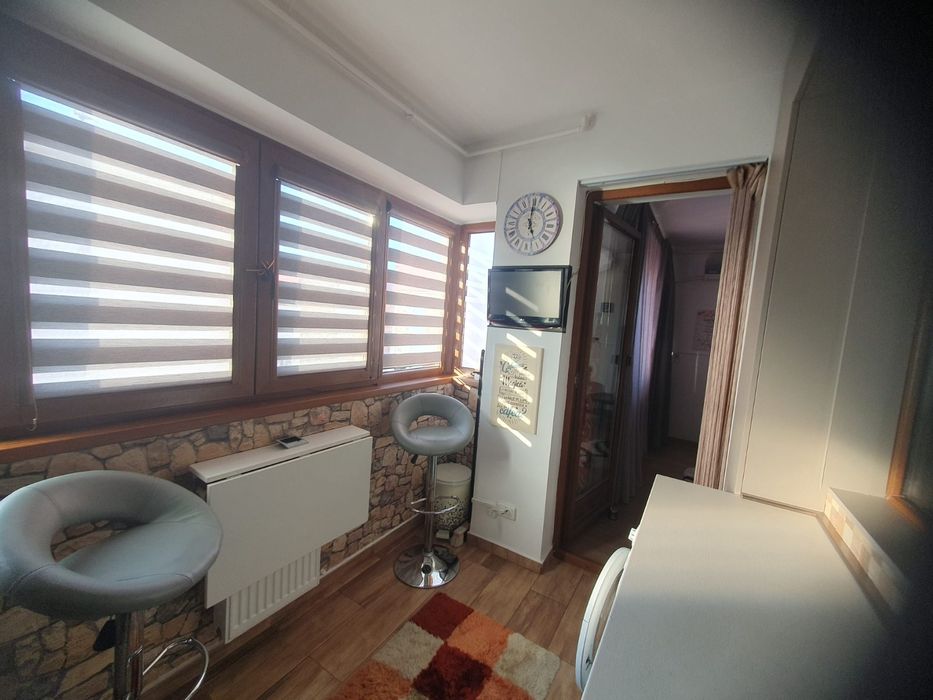 Închiriez 2 camere