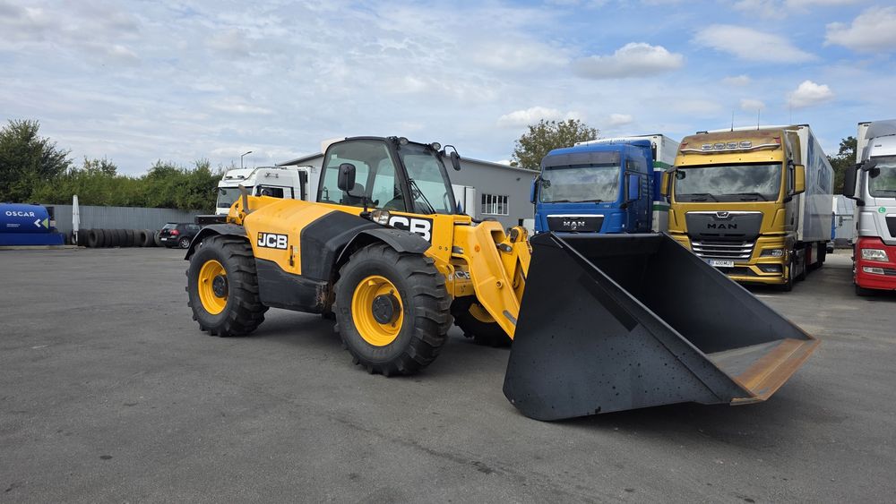 Incarcator Jcb 541-70 din 2015