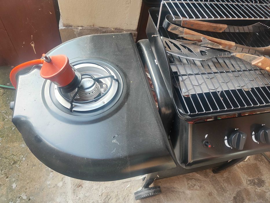 барбекю газово ново
