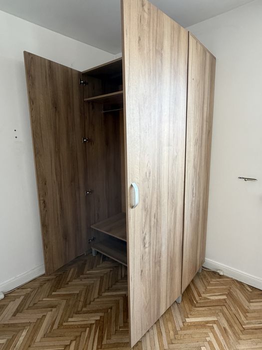 Dulap pentru haine