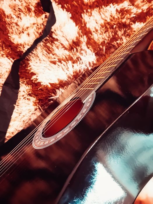 Chitara acustica neagra cu Husa, Clip on Tuner, Corzi de schimb