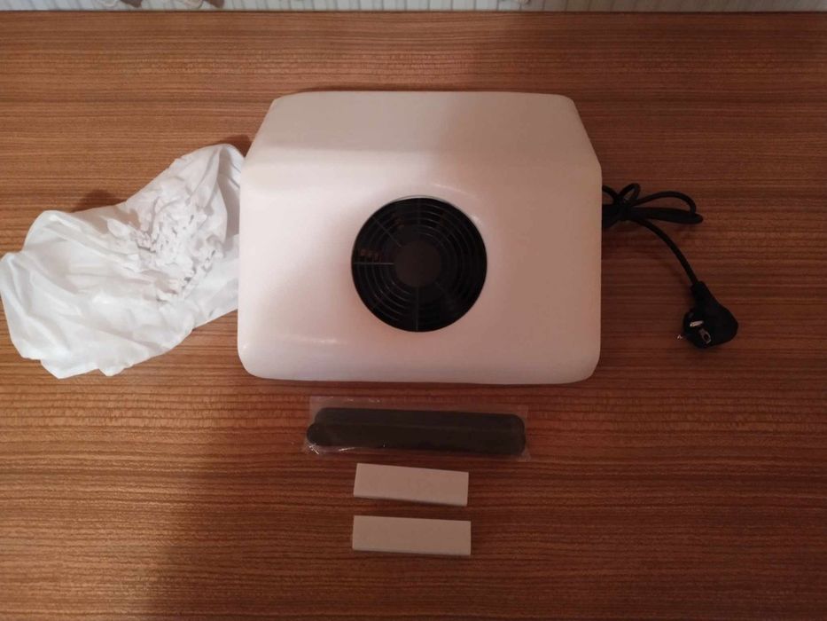 Aspirator de manichiura 80lei