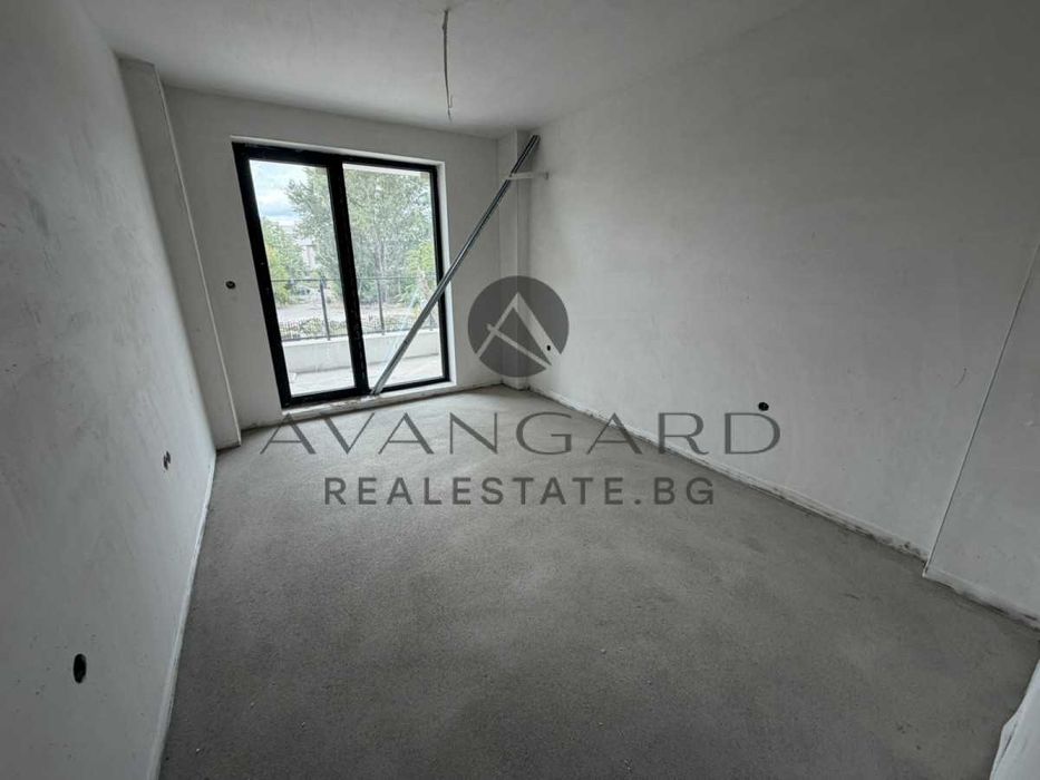 Продава се Тристаен апартамент в Пловдив, Тракия - 104 кв.м за 1279 €/кв.м - Снимка #4