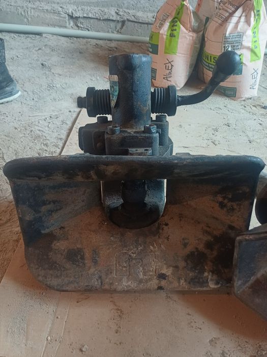 Продам Фаркоп 48 и 38 размер