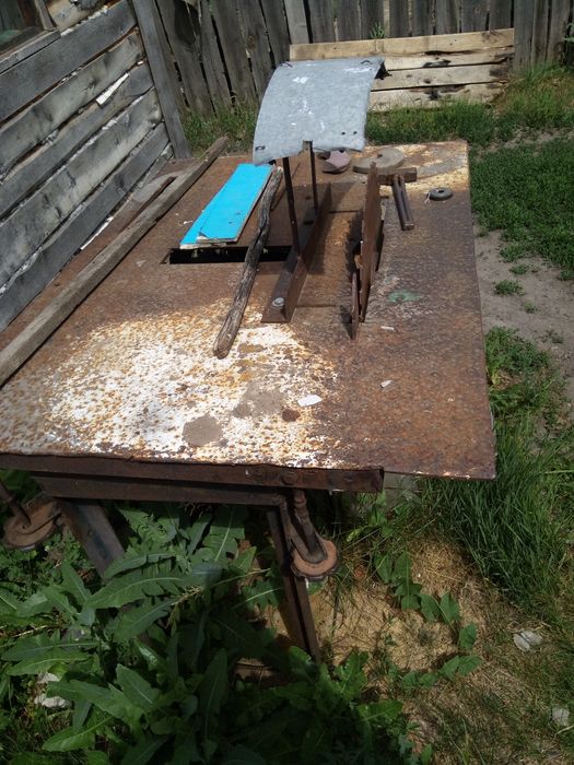 Циркулярная пила с фуганком.