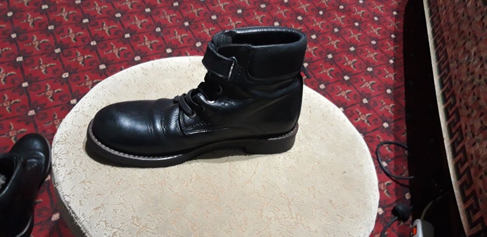 Обувь на мальчика кожаный с мехом