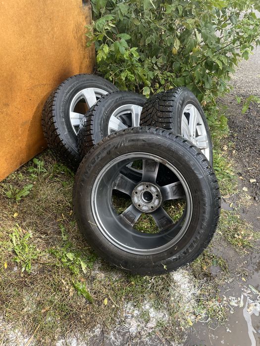 Продам зима с титановыми дисками R 17