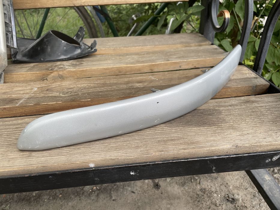 Молдинг на Nissan Tiida