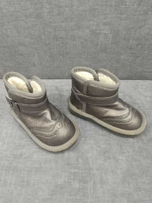 Продам зимние сапожки