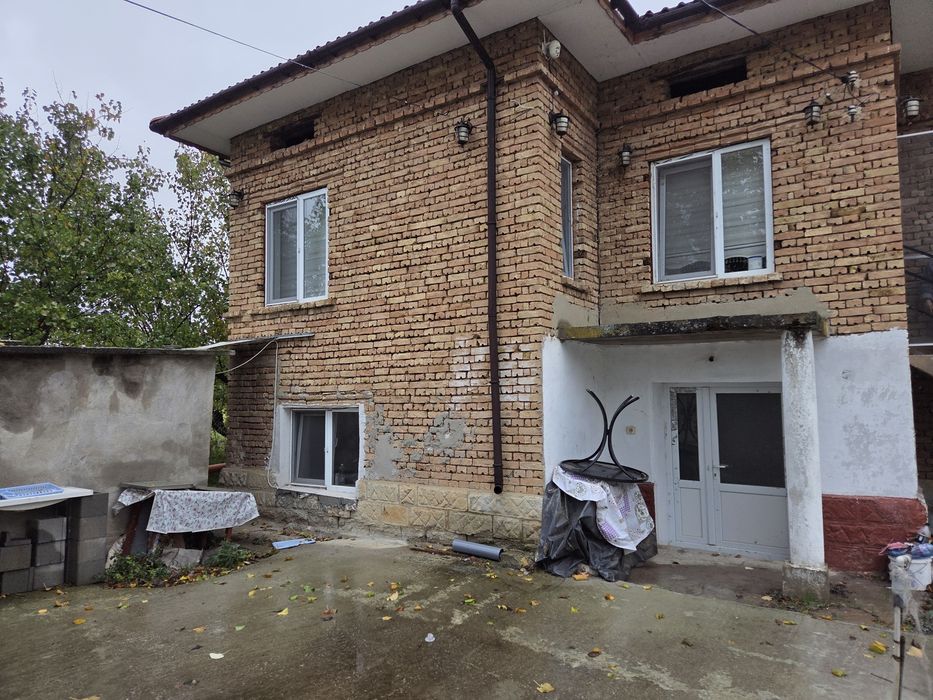Продава се Къща в Търговище, Център - 148 кв.м за 642 €/кв.м - Снимка #1