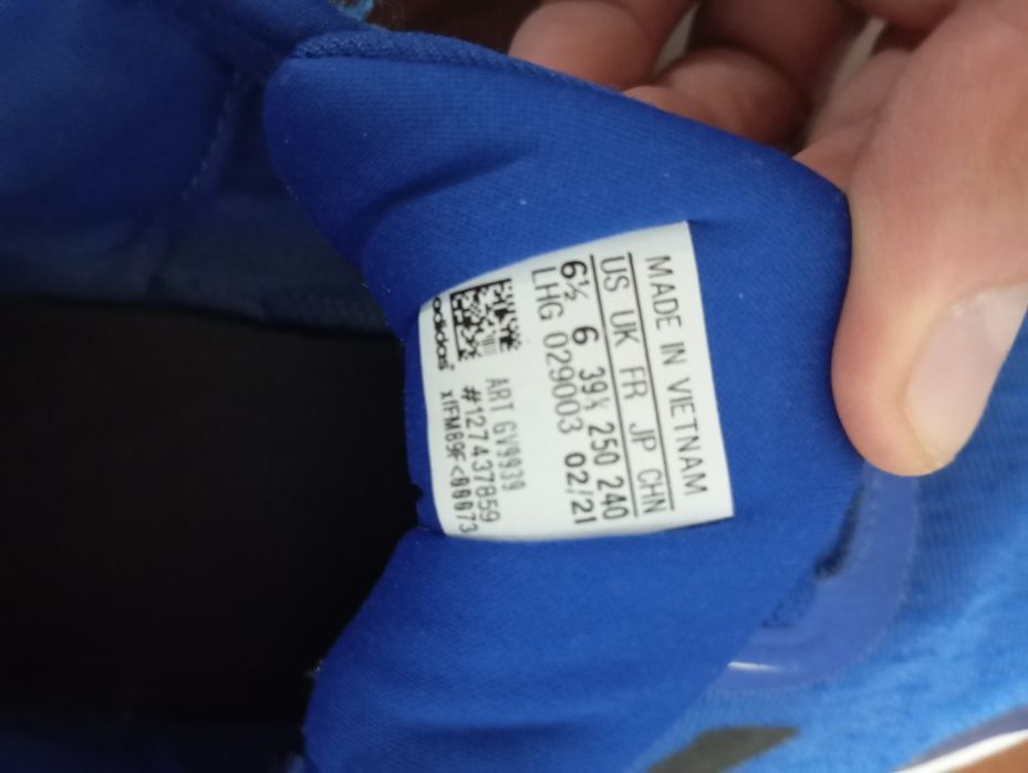 Кросовки продам сатылады