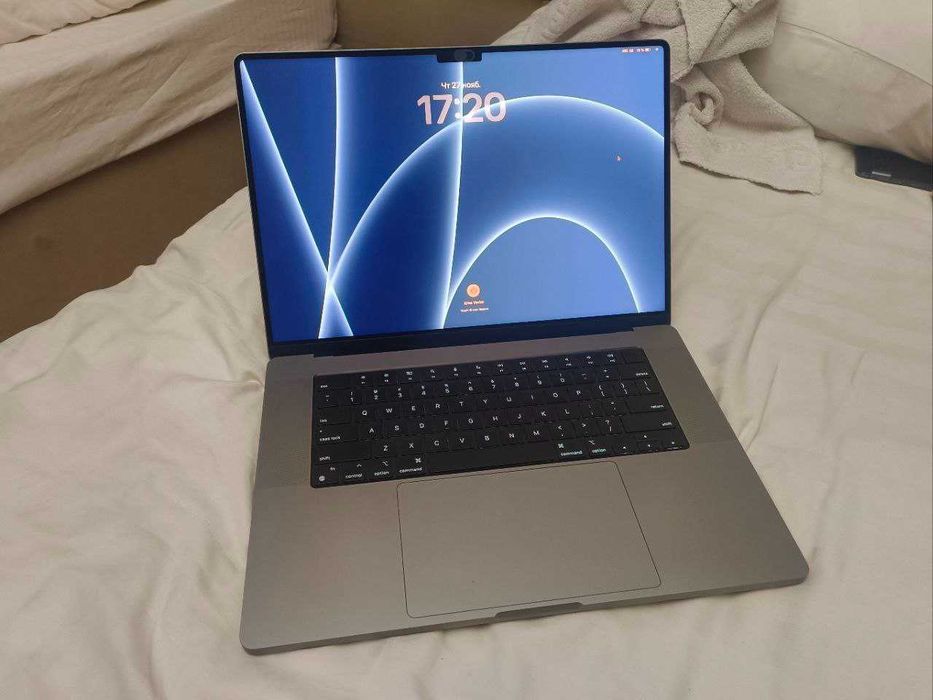 MacBook Pro 16 M1 Max 64Gb/1Tb