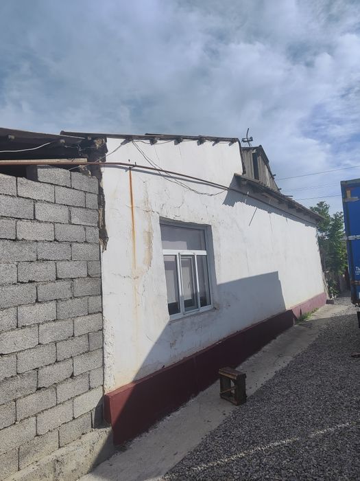 Үй сатылады тез арада.