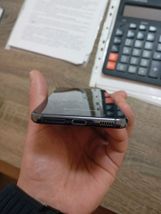 Подам или обмен Samsung S21