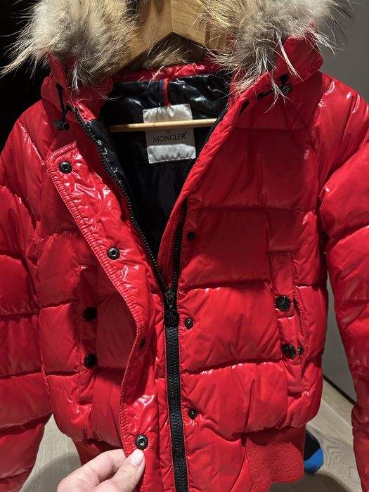 Дамско пихено яке на Moncler