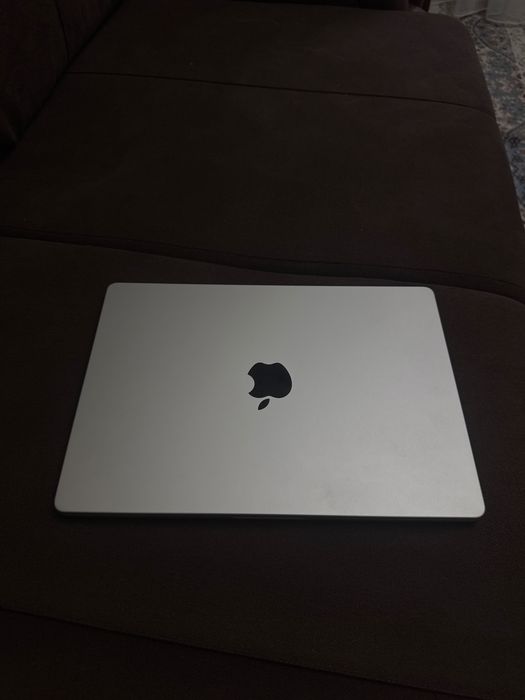 Продам новый Macbook Pro 14 M5