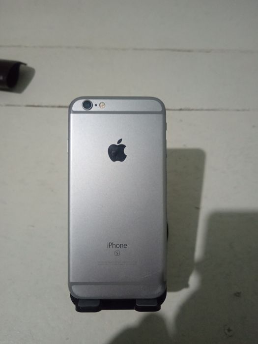 Iphone 6s cizlgan qrlgan joylar yoq