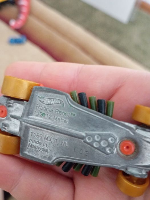 Машинка хот вилс 2012 года