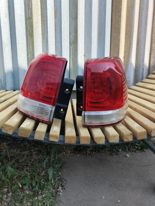 Продам фонарь от ландгрузера