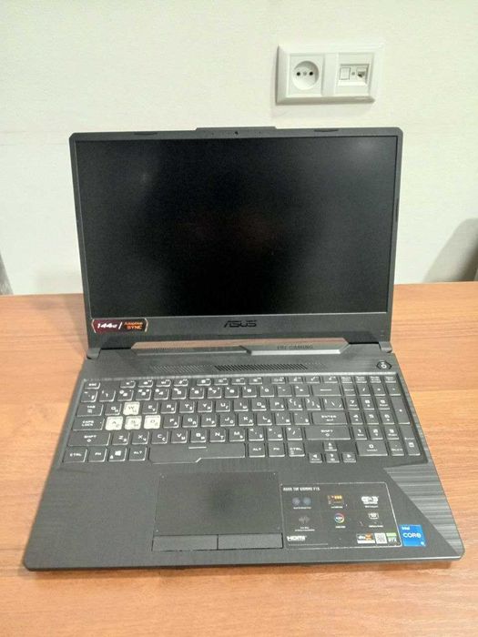 Asus TUF Gaming i5-11400H, 16/512, RTX3050 4GB+Intel Graphics 144Hz