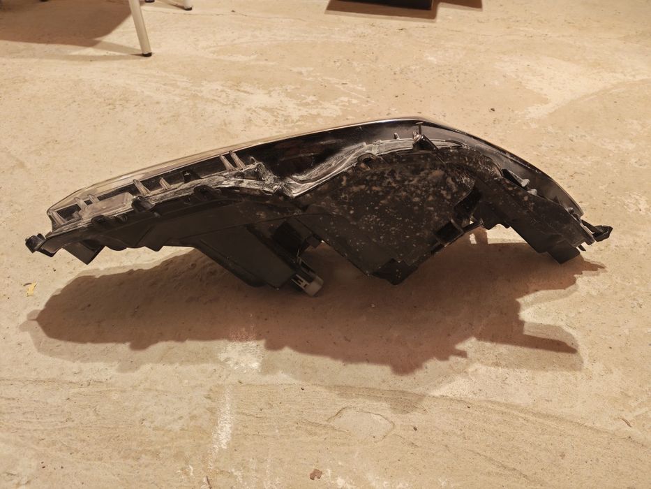 Фара Toyota Camry 70SE американец