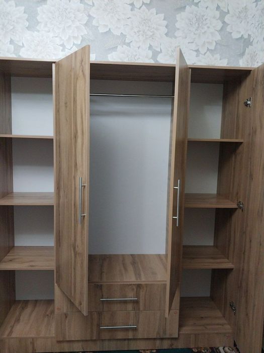 Shkaf.shkof.garderob.kiyim shikaf