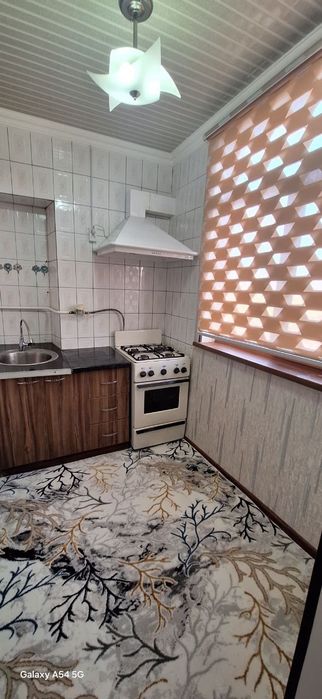 4 xonalik kvartira sotiladi