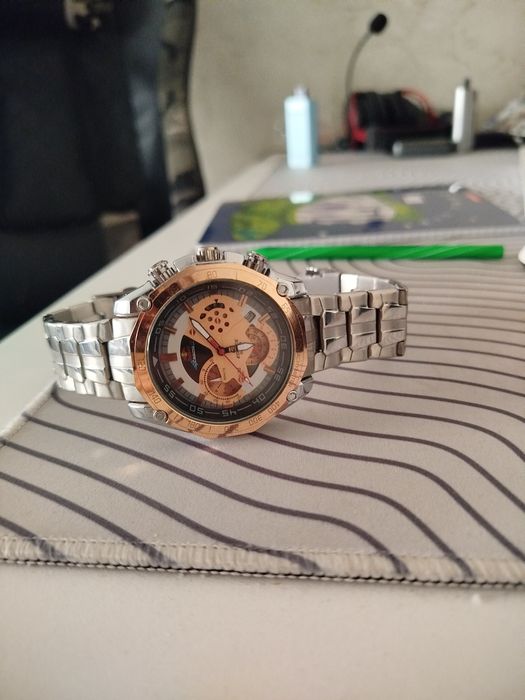 Продаю часы  в отличном состоянии