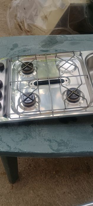 Газов котлон с мивка и пицарник за кемпер или каравана